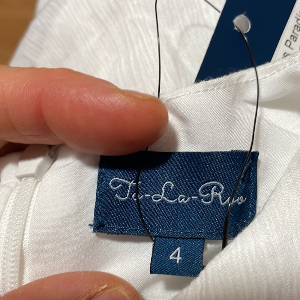 Little girls dress - Picture 2 of 4